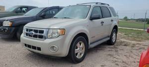 lot 1004 image: 2008 Ford Escape, White