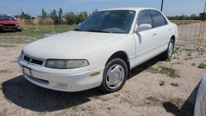 lot 1035 image: 1994 Mazda 626, White