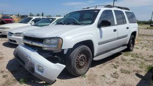 lot 1037 image: 2005 Chevy Trail Blazer, White