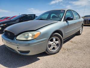 lot 1059 image: 2006 Ford Taurus, Gray