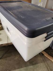 lot 5525 image: Sterilite 106qt Latching Box ( Set of 3)