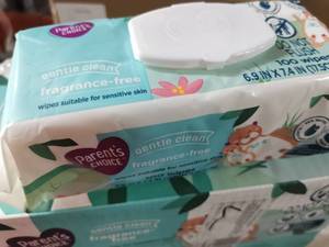 lot 5516 image: Parents Choice Fragrance-free Wipes