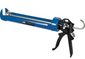 lot 5547 image: Cox 14 Caulking Gun