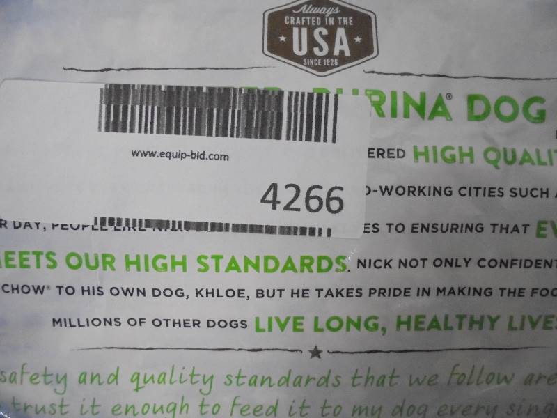 lot 4266 image: Purina Dog Chow