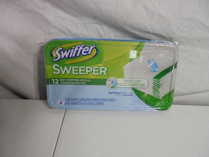 lot 4258 image: Swiffer Cleaner