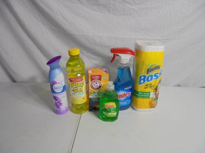 lot 4293 image: All New Cleaning Supplies