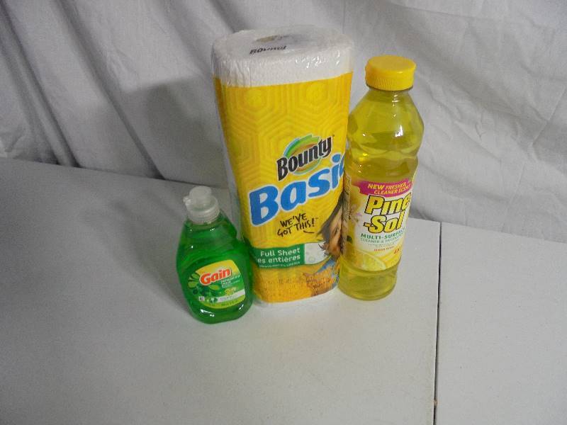 lot 4295 image: Air Freshener Floor Cleaner