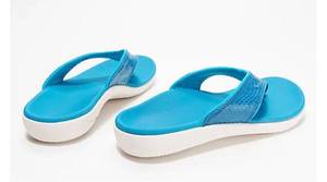 lot 2431 image: Spenco Orthotic Thong Sandals - Yumi Gecko size 7 medium