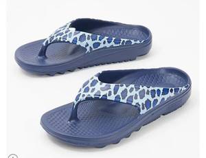 lot 2443 image: Spenco Orthotic Thong Sandals - Fusion Safari Size 9 Wide