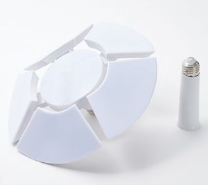 lot 2485 image: Bell & Howell HexBulb 6-Panel Adjustable Light, NEW