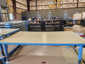 lot 4365 image: Adjustable Height Childrens Table