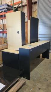 lot 4279 image: U-Shaped Blonde Wood Laminate Desk W Hutch