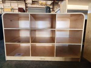lot 4256 image: Lakeshore 9 Compartment Shelf