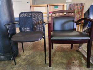 lot 4261 image: Lot of 2 Reception Chairs