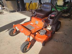 lot 128 image: Husqvarna Zero Turn Mower Model RZ4623