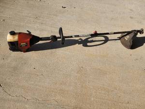 lot 4118 image: Craftsman Sim-pul Weed Eater