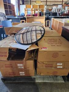 lot 4244 image: Lot of 13 Visibility Mirrors