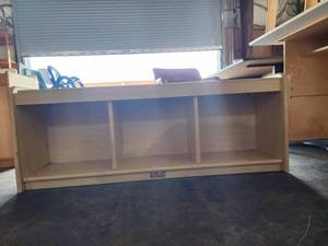 lot 4251 image: KAPLAN 3 Compartment Shelf