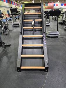 lot 11883 image: Jacobs Ladder the Ultimate Fitness Experience