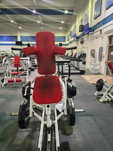 lot 11790 image: Hammer Strength V-Squat Model PLVSQ B00 2860