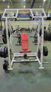 lot 11806 image: Hammer Strength Iso-Lateral Shoulder Press Excercise Machine