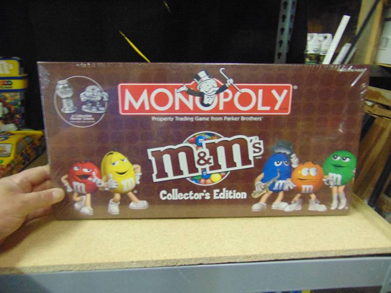 M M S Collector S Edition Monopoly Sealed With Collectible Tokens 07 Edition The First Round Of A Huge M M Collection New In The Box One Of A Kind A Must See Auction Equip Bid