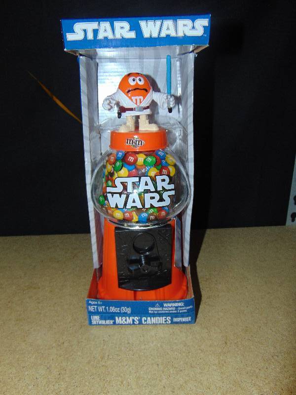 lot 4061 image: Star Wars Luke Skywalker M&Ms Dispenser, 11 tall