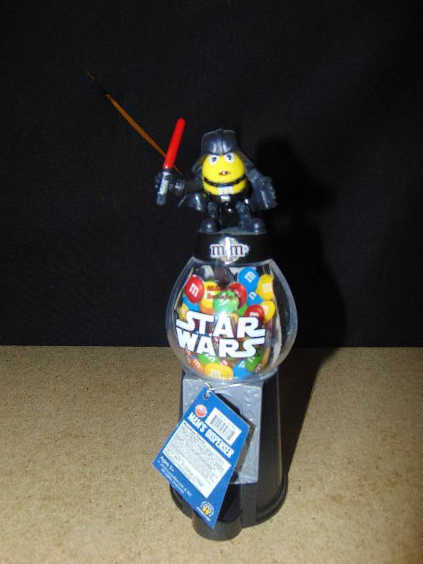 lot 4064 image: Star Wars Darth Vader M&Ms Dispenser, 9 tall