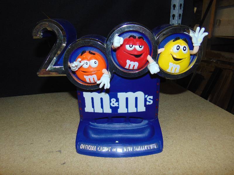 lot 4090 image: 2000 Official Candy of the New Millennium Dispenser--works