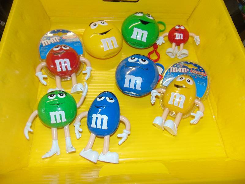 lot 4139 image: (8) ct. lot M&Ms Candy Containers, assorted sizes