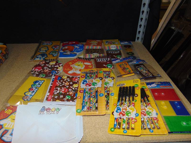 lot 4140 image: (10) ct. mixed lot M&Ms pens, pencils, memo pads, stickers, and envelopes