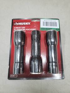 lot 2495 image: Husky 3 Pack LED Aluminum Focusing Flashlight, 750 Lumens