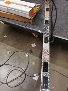 lot 5352 image: Commercial Electric Diamond Plate 48 Power Strip with 6 Cord  USB