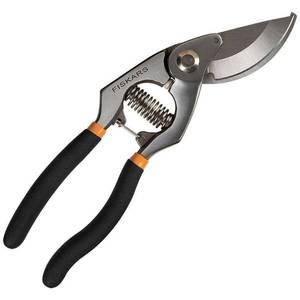 lot 5359 image: Fiskars 34 in. Cut Capacity Forged Steel Hand Pruner