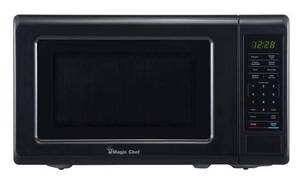 lot 2860 image: Magic Chef 0.7 Cu. Ft. 700 Watt Countertop Microwave