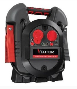 lot 2832 image: Vector 700 Peak Amp Jump Starter, One USB Charging Port, Rechargeable