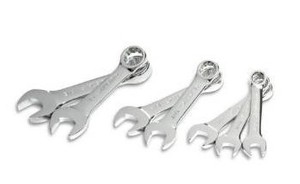 lot 5381 image: Husky Stubby SAE Combination Wrench Set (7-Piece) ( Missing 1 Wrench)
