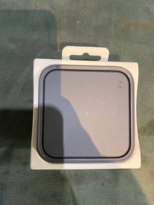 lot 37060 image: SAMSUNG FAST CHARGING WIRELESS CHARGER