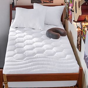 lot 1023 image: Bedsure Twin XL Mattress Pad - Soft Cooling Mattress Cover for College Dorm, Extra Long Twin Quilted Fitted Mattress Protector with 8-21 Deep Pocket, Breathable Fluffy Pillow Top, White, 39x80 Inches Retail $30.40