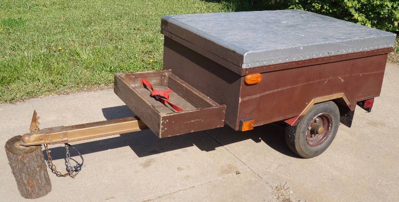 lot 2357 image: Small Bumper Pull In-closed TRAILER wSpare Tire - Great for a Motorcycle or Small Vehicle