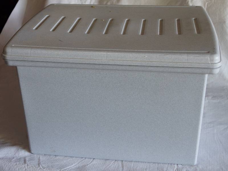 lot 2401 image: FIle box with contents - folders, file hangers, etc ...