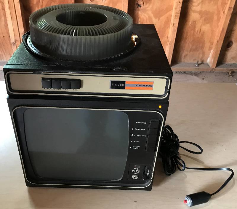lot 2301 image: Singer Caramate Slide Projector with Slide Scanner