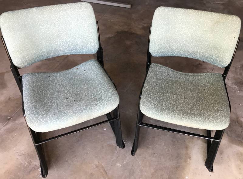 lot 2337 image: 12 Commercial Stacking Chairs with Metal Frames - Heavy Duty and Solid
