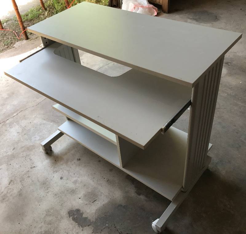 lot 2345 image: Rolling Adjustable Computer Table - Super Nice