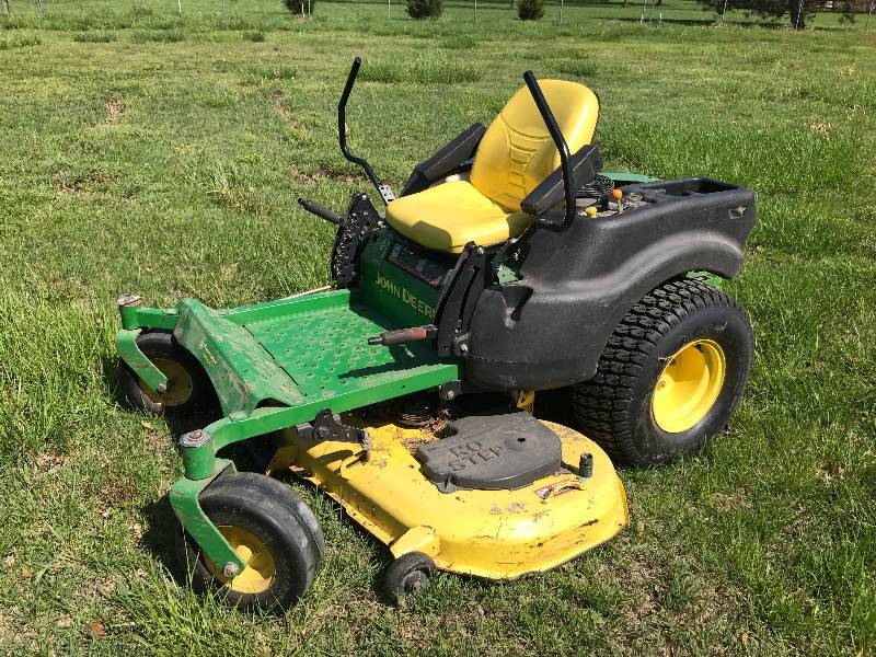 lot 2344 image: JOHN DEERE 54 CUT ZTR Riding Lawnmower - 27 Horsepower - Starts - Drives - Cuts - (watch VIDEO OF LAWNMOWER)