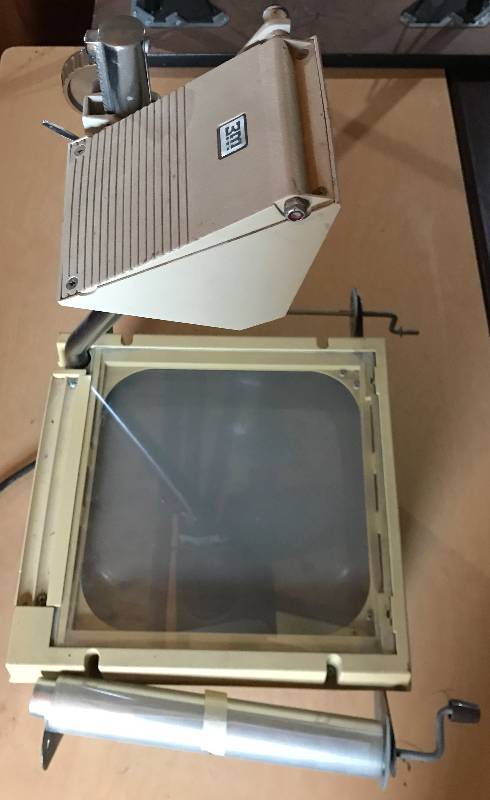 lot 2013 image: 3M Overhead Projector  WORKS 