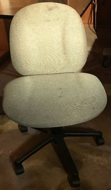 lot 2030 image: Office Chair
