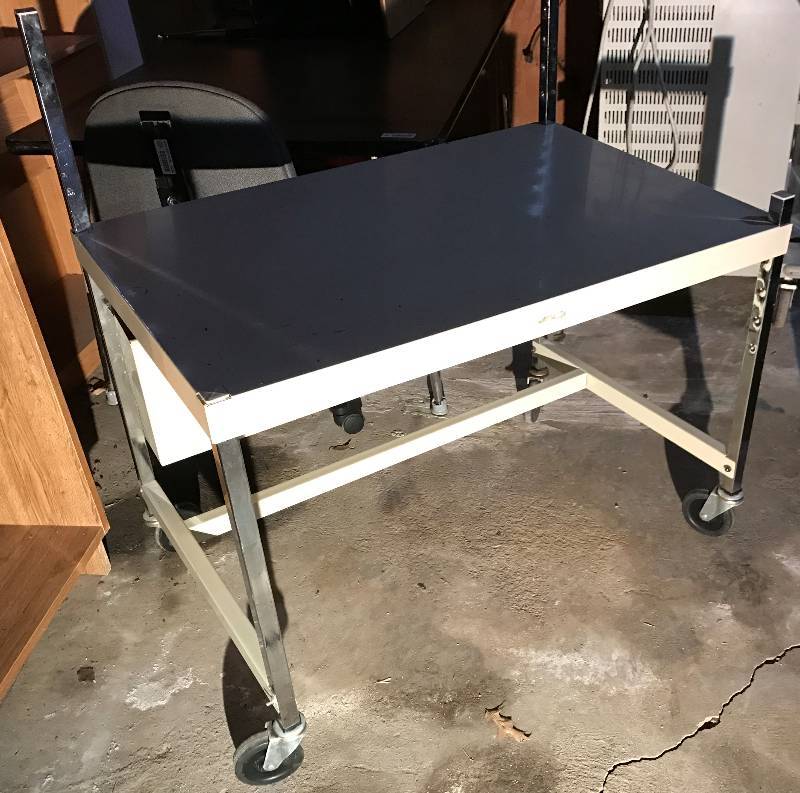 lot 2033 image: Rolling Heavy Duty Commercial Work Desk - 3 W x 2 D x 28 Tall - with Power Supply