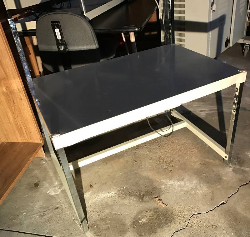 lot 2031 image: Heavy Duty Commercial Work Desk - 3 W x 2 D x 22 Tall - with Wheels and Power Supply
