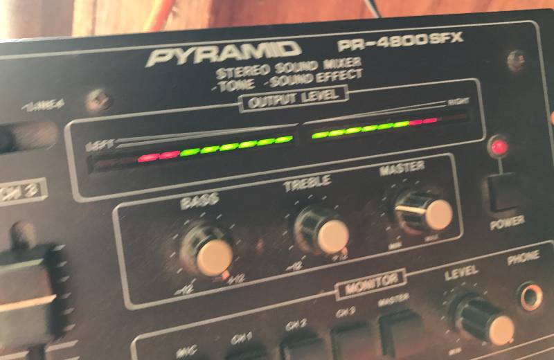 lot 2296 image: Pyramid Pr-4800SFX Stereo Sound Mixer - Tone - Sound Effect